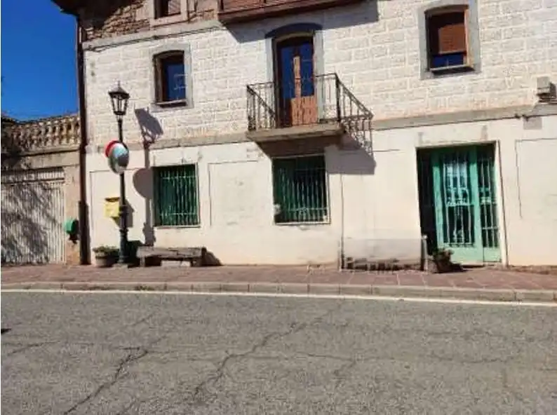 Vista exterior de Local en venta en Valderredible