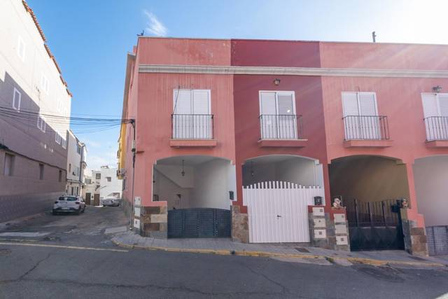 Casa-chalet en Venta en Marconi, 29 en Ingenio pueblo