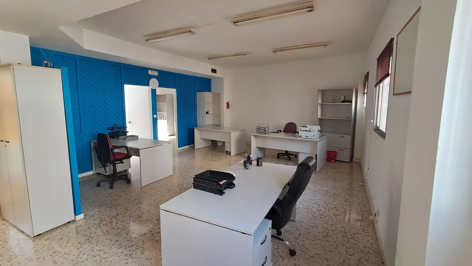 Office for sale in Torremolinos  with Air Conditioner, Heating and Furnished
