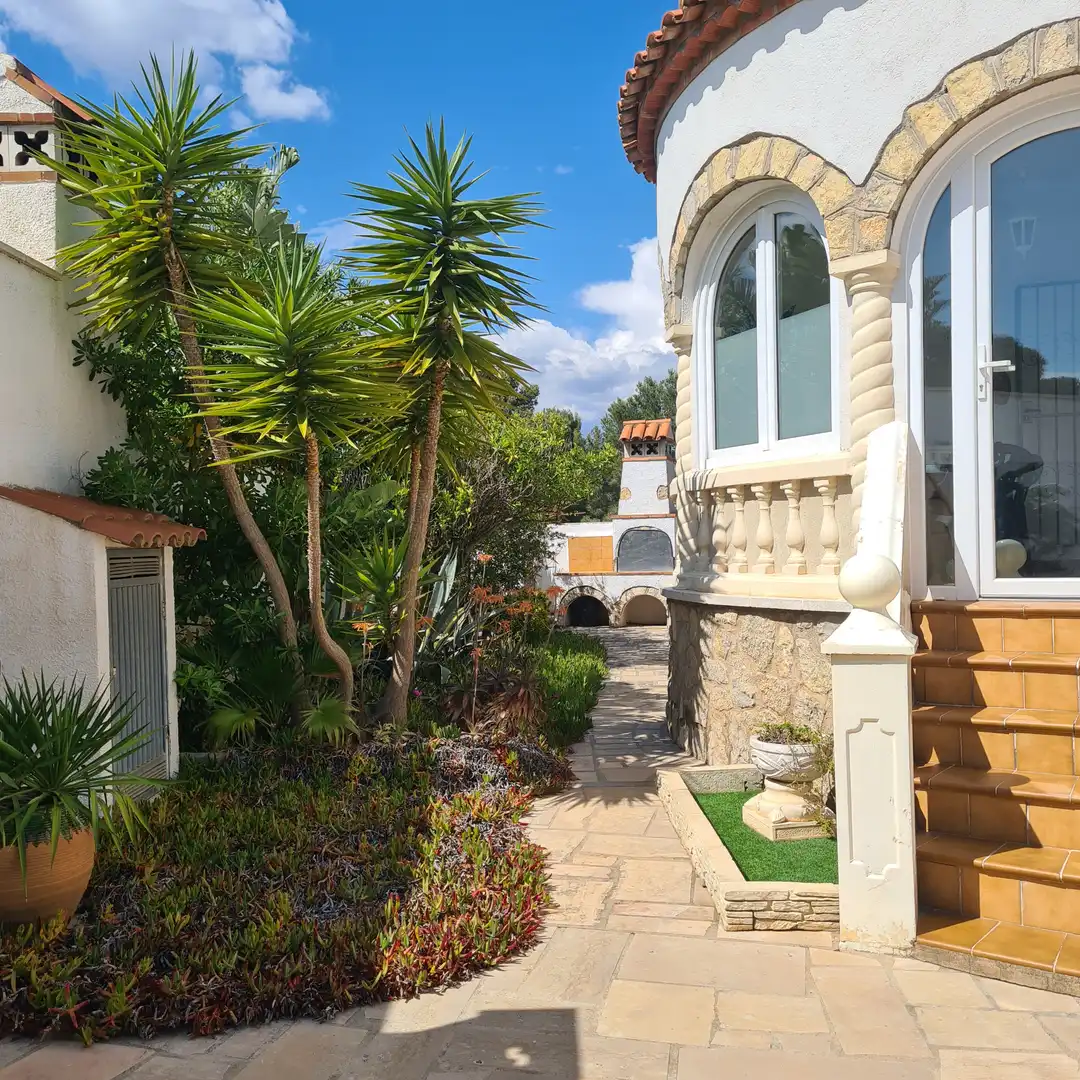 Villa con giardino in vendita a Miami Platja, imagen 3