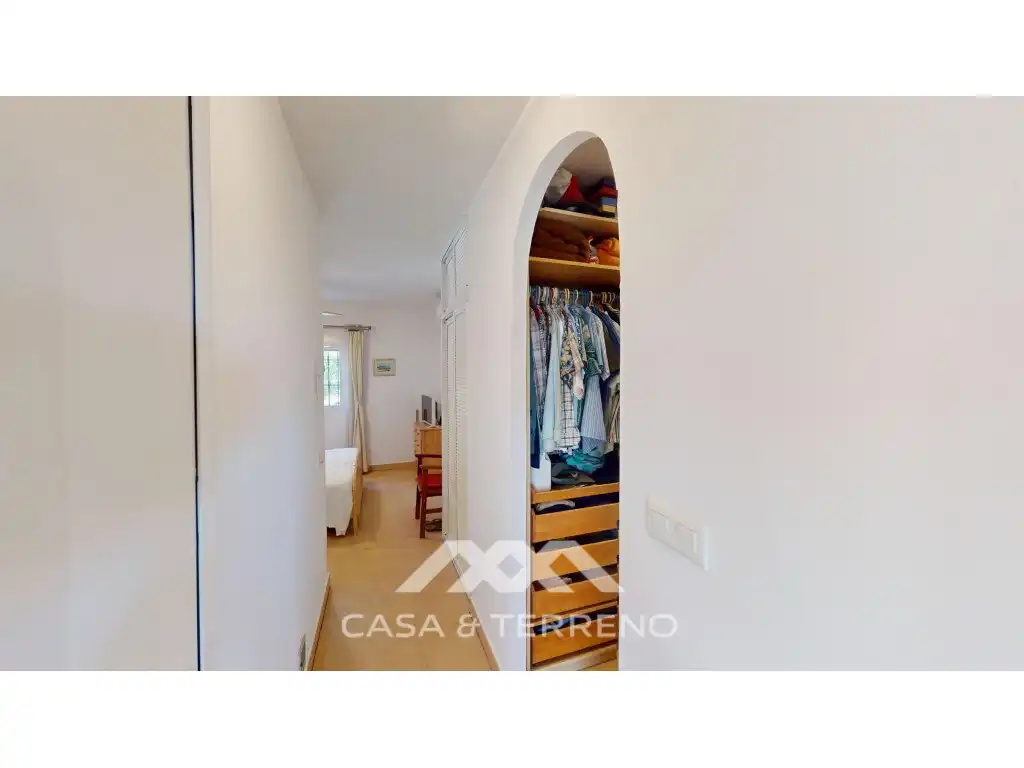 Habitación de Casa o chalet en venta en Vélez-Málaga con Jardín privado, Terraza y Piscina
