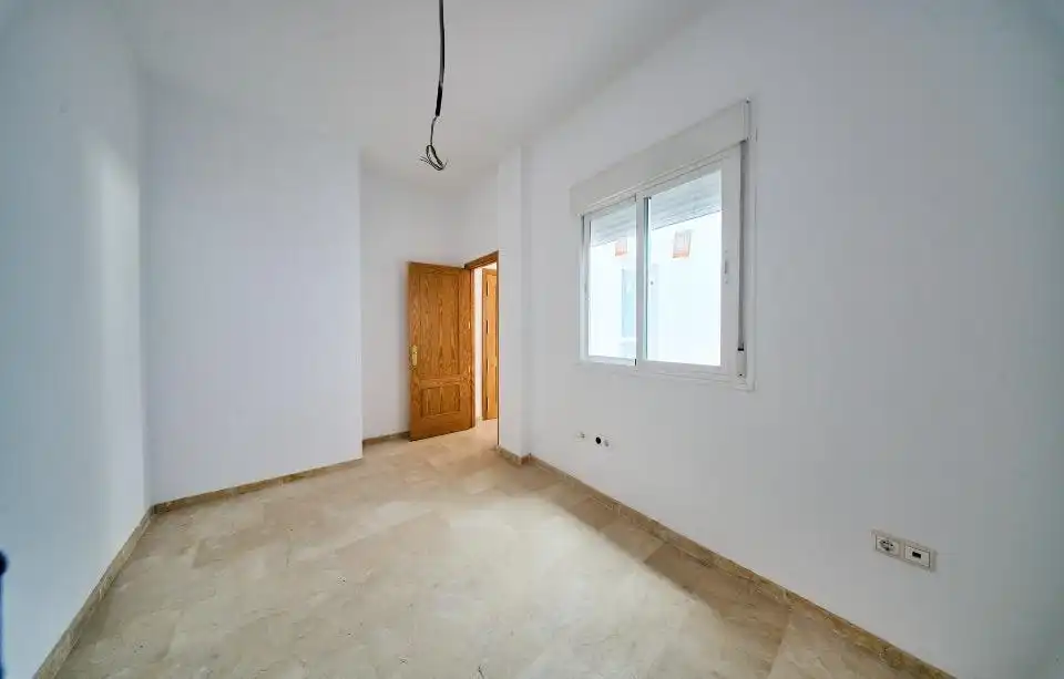 Wohnung zum Verkauf in Agrón mit Klimaanlage