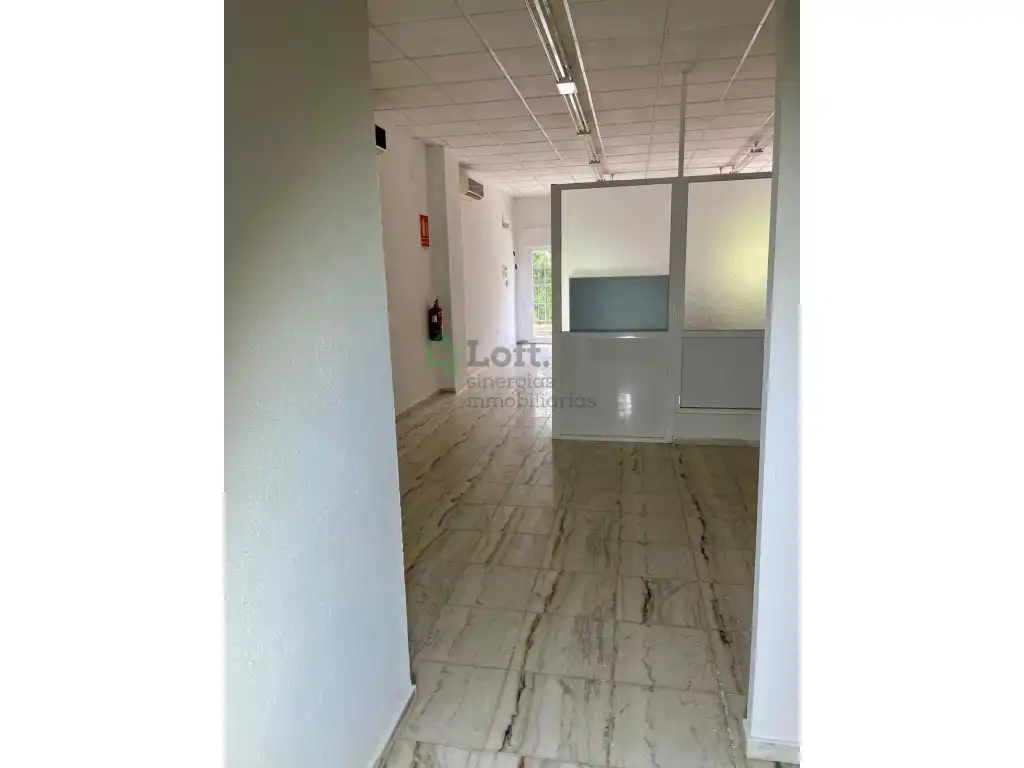 Commercial properties for rent in Badajoz  with Air Conditioner