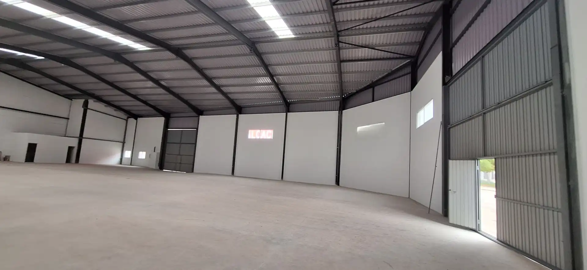 Nave industrial de alquiler en Alcàsser