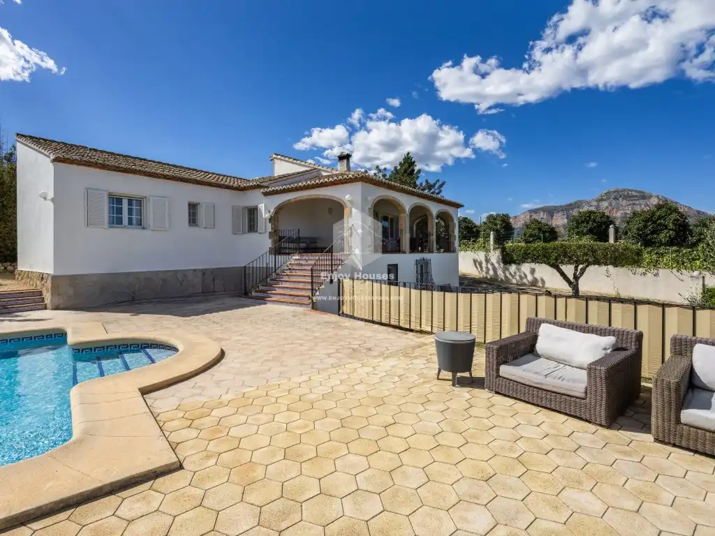 Houses for sale in Camino Tarraulla, Partides comunes - Adsubia