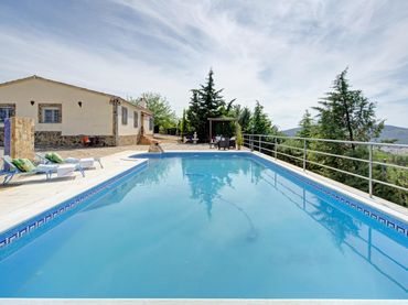 Villa con piscina in vendita a Calle chalet