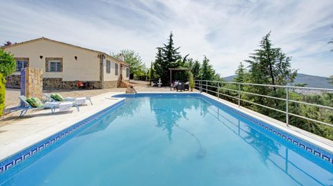 Exclusiva finca privada con viñedo y cortijo en Cazorla.