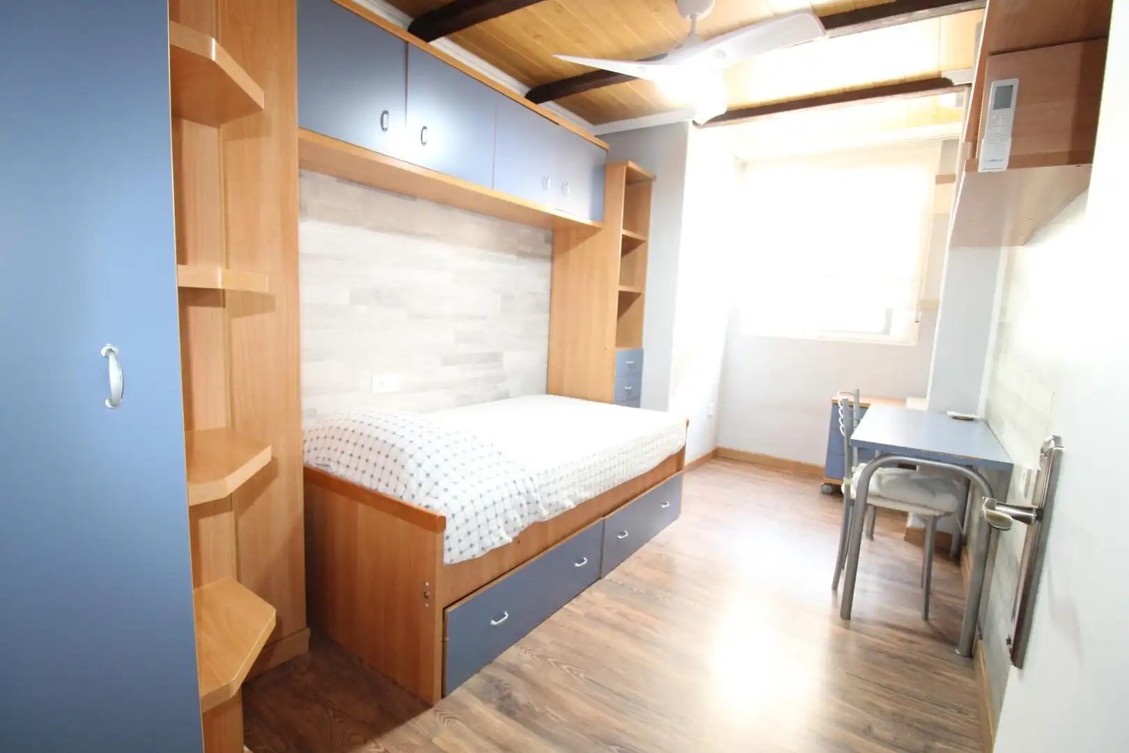Habitación de Piso de alquiler en Murcia con Aire acondicionado