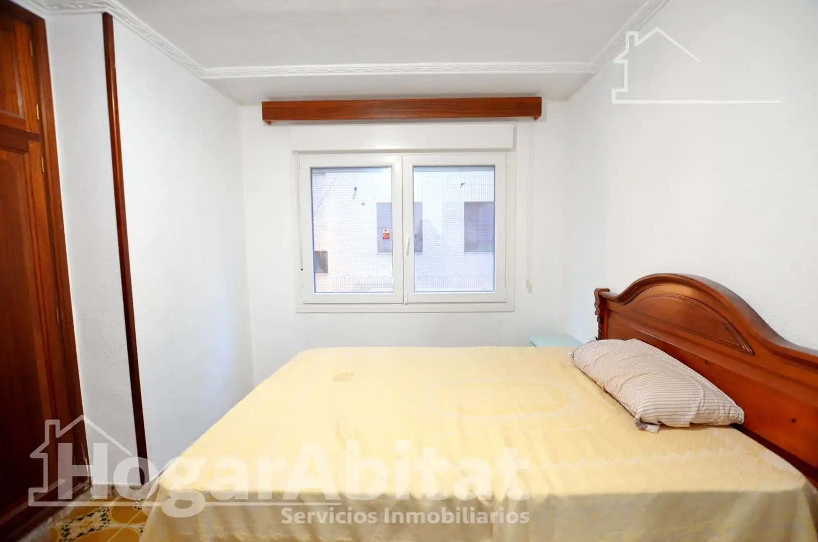 Dormitori de Pis en venda en Alicante / Alacant amb Moblat i Balcó