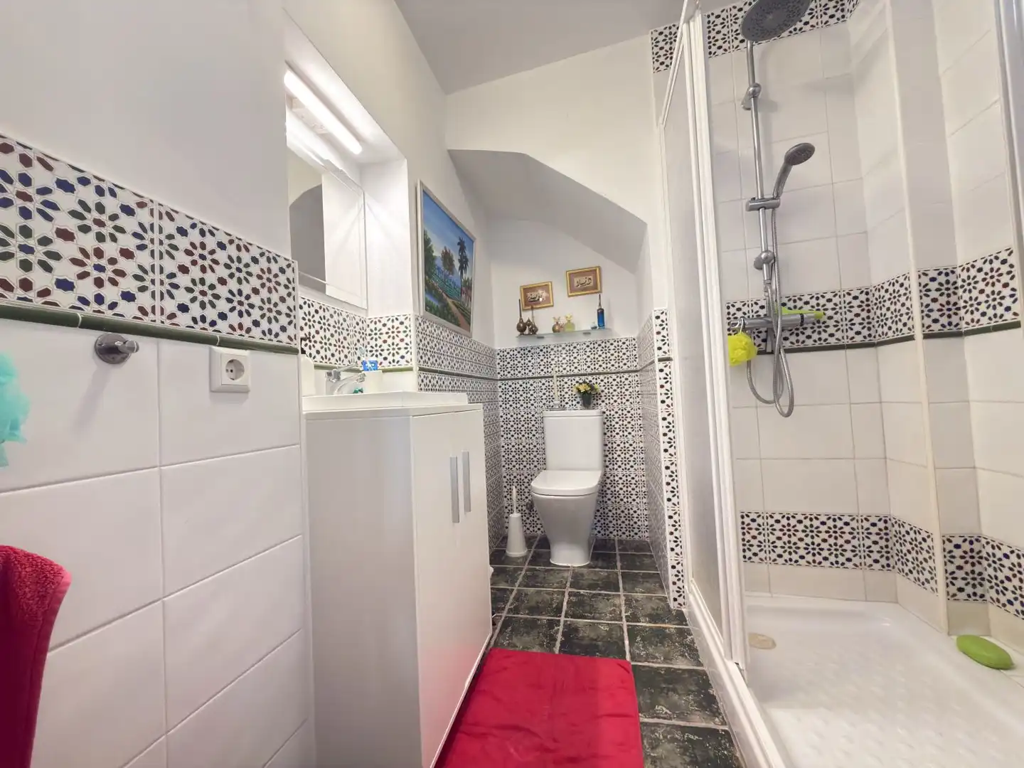 Bany de Casa o xalet en venda en Estepona amb Aire condicionat, Terrassa i Balcó