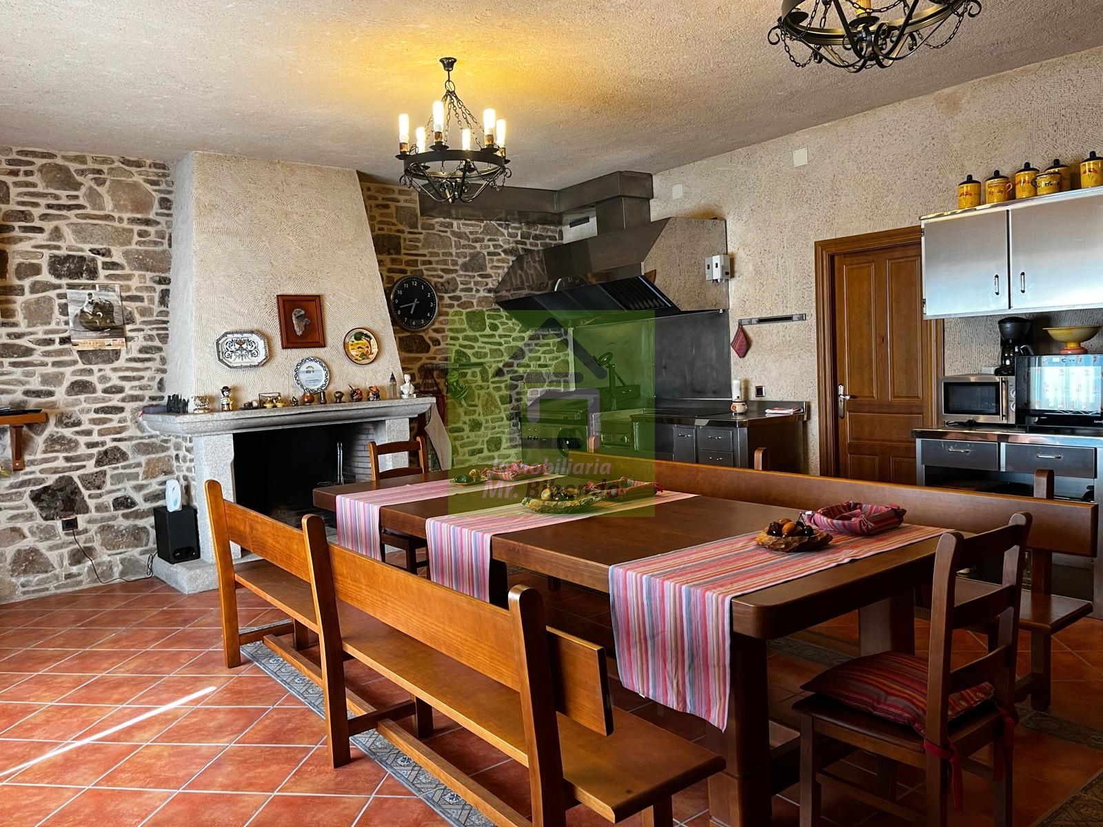 Menjador de Casa o xalet en venda en Bermillo de Sayago amb Calefacció, Jardí privat i Moblat