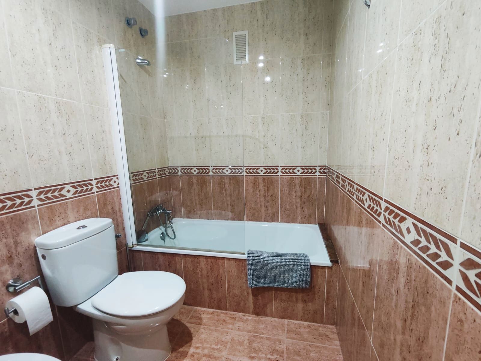 Bathroom of Flat for sale in Albalat de la Ribera  with Air Conditioner, Storage room and Furnished