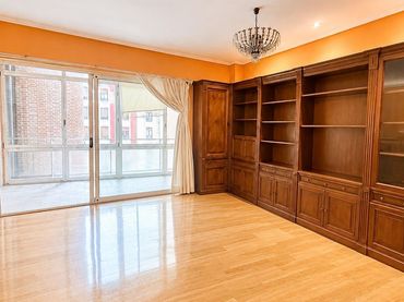 Flat with lift for sale in Indautxu