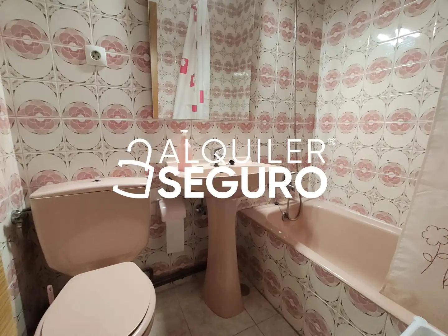 Baño de Piso de alquiler en Fuencarral - El Pardo