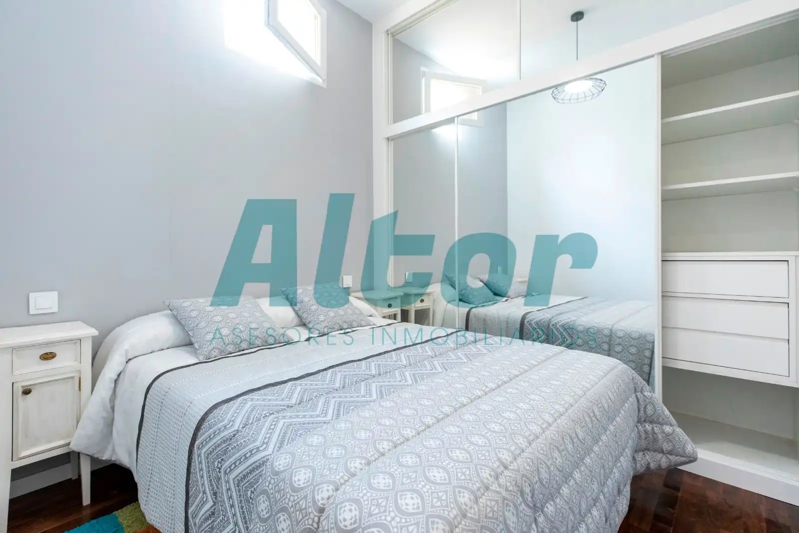 Piso en venta en DEL PRADO, Cortes - Huertas