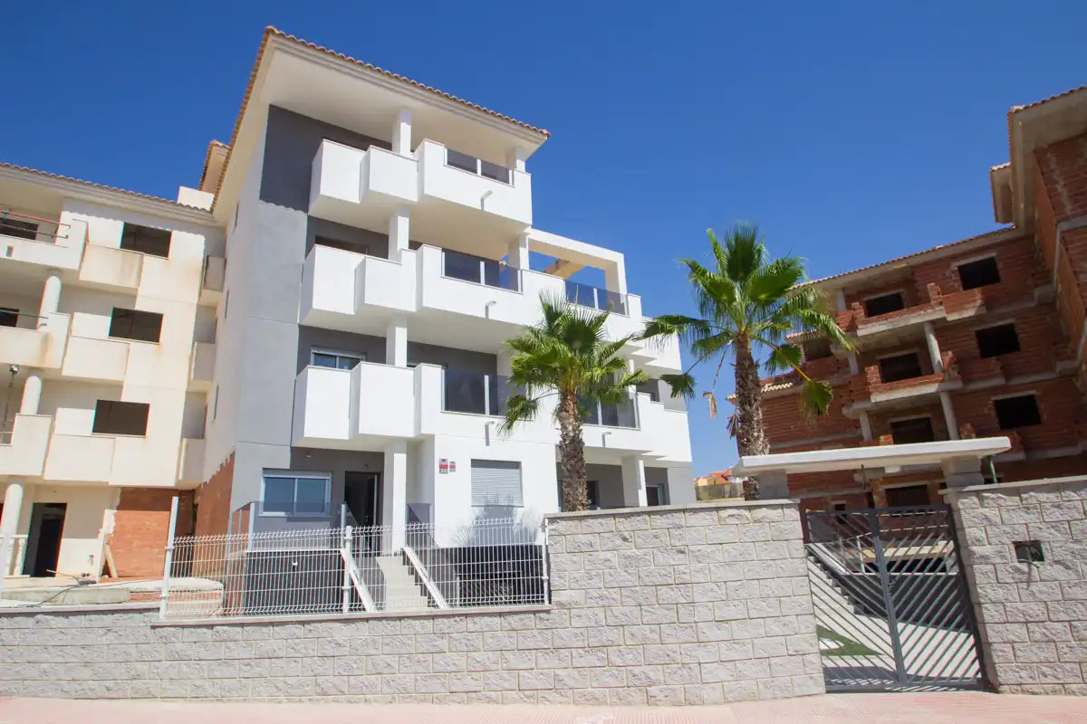 Vista exterior de Pis en venda en Orihuela amb Terrassa i Piscina