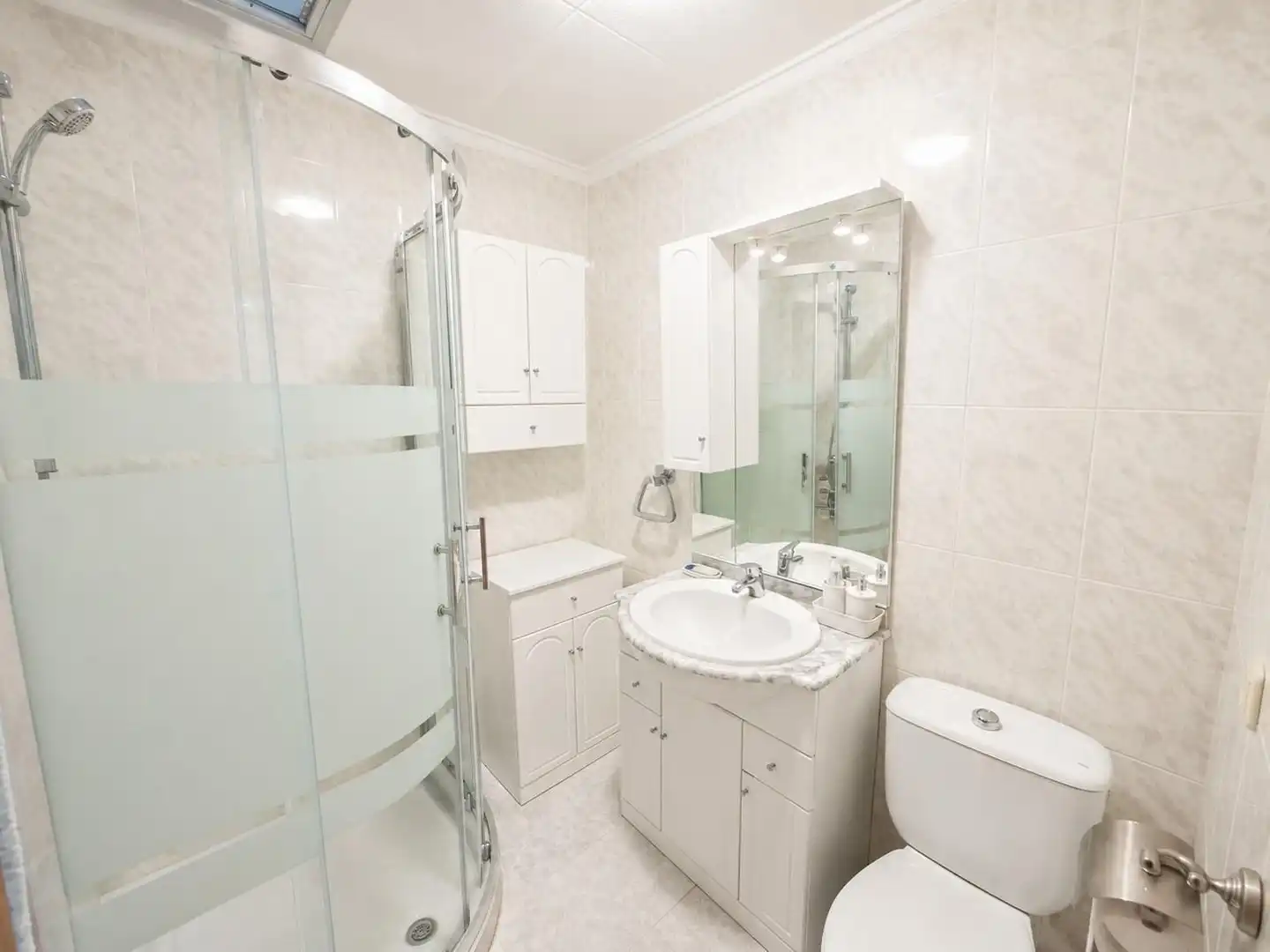 Bathroom of Houses for sale in Torrevieja  with Air Conditioner, Terrace and Furnished
