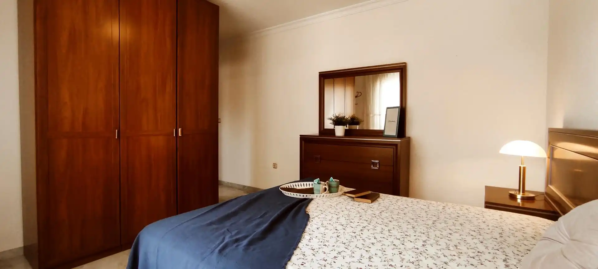 Schlafzimmer von Wohnungen zur Miete in Málaga mit Privatgarten