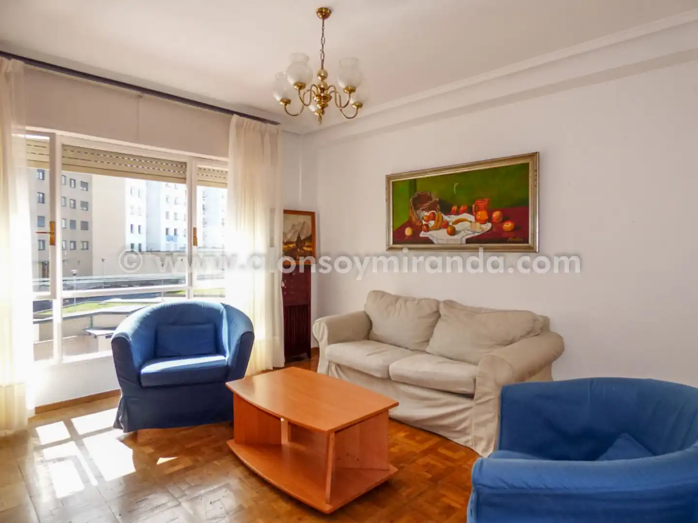 Wohnzimmer von Wohnung zur Miete in Oviedo  mit Heizung, Parkett und Möbliert
