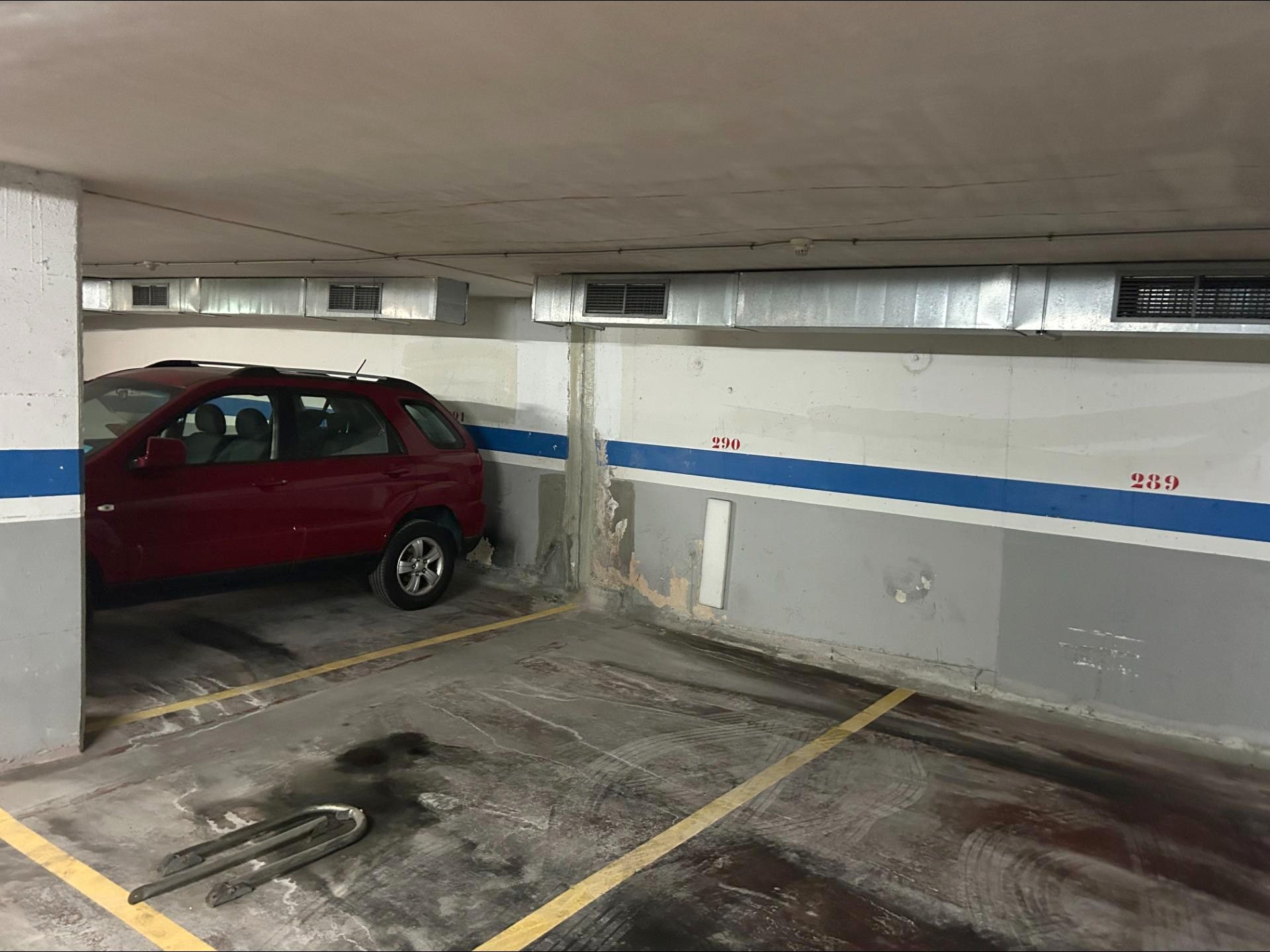 Parking of Garage for sale in Calafell