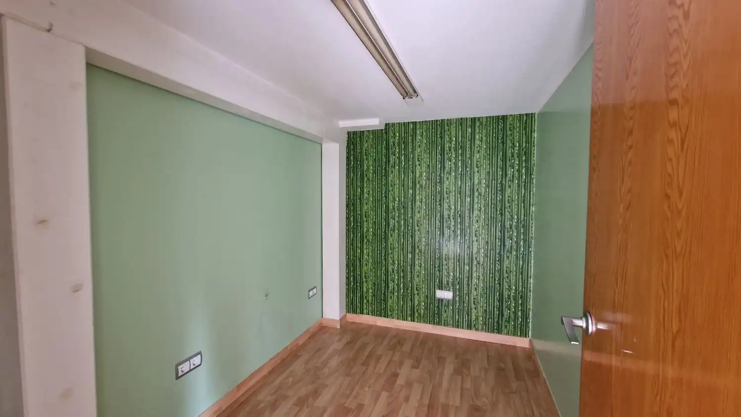 Geschaftsraum zur Miete in Torrelavega 