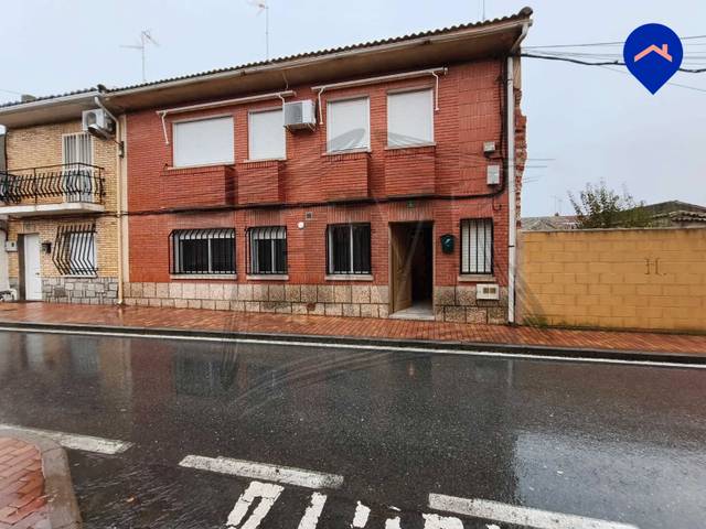 Piso en Venta en Avenida de España en Villa del Prado