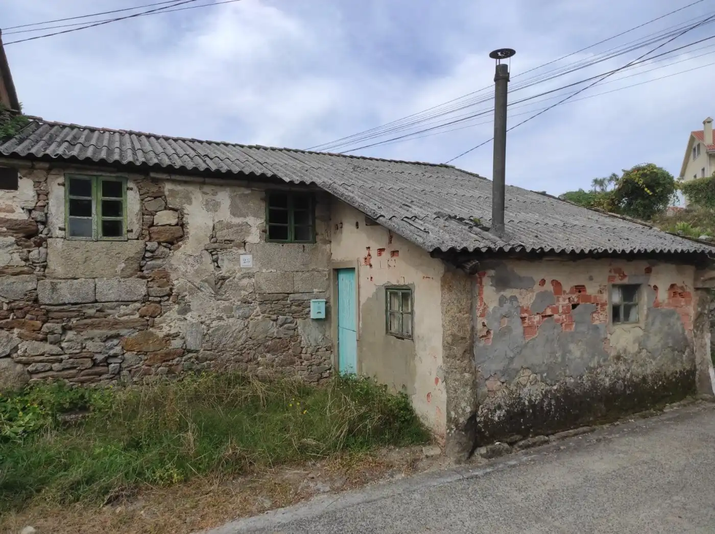 Vista exterior de Casa o xalet en venda en Santiago de Compostela 