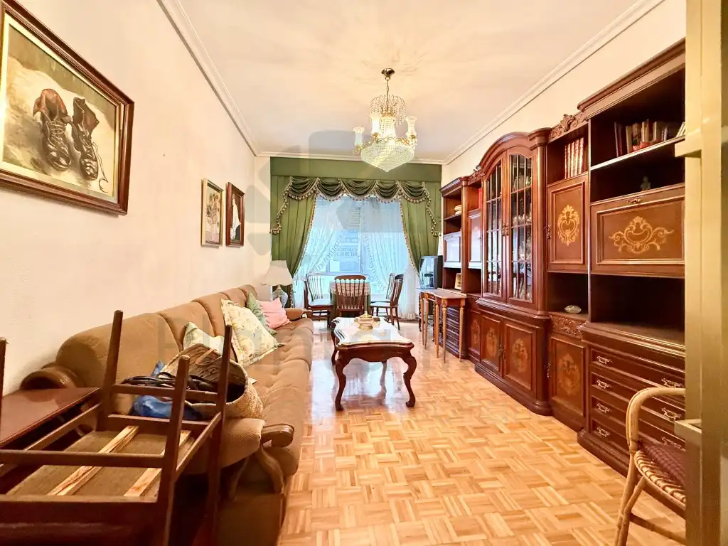 Living room of Flat for sale in  Logroño  with Air Conditioner, Heating and Balcony