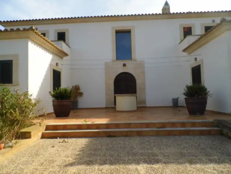 Houses for sale in Es Llombards