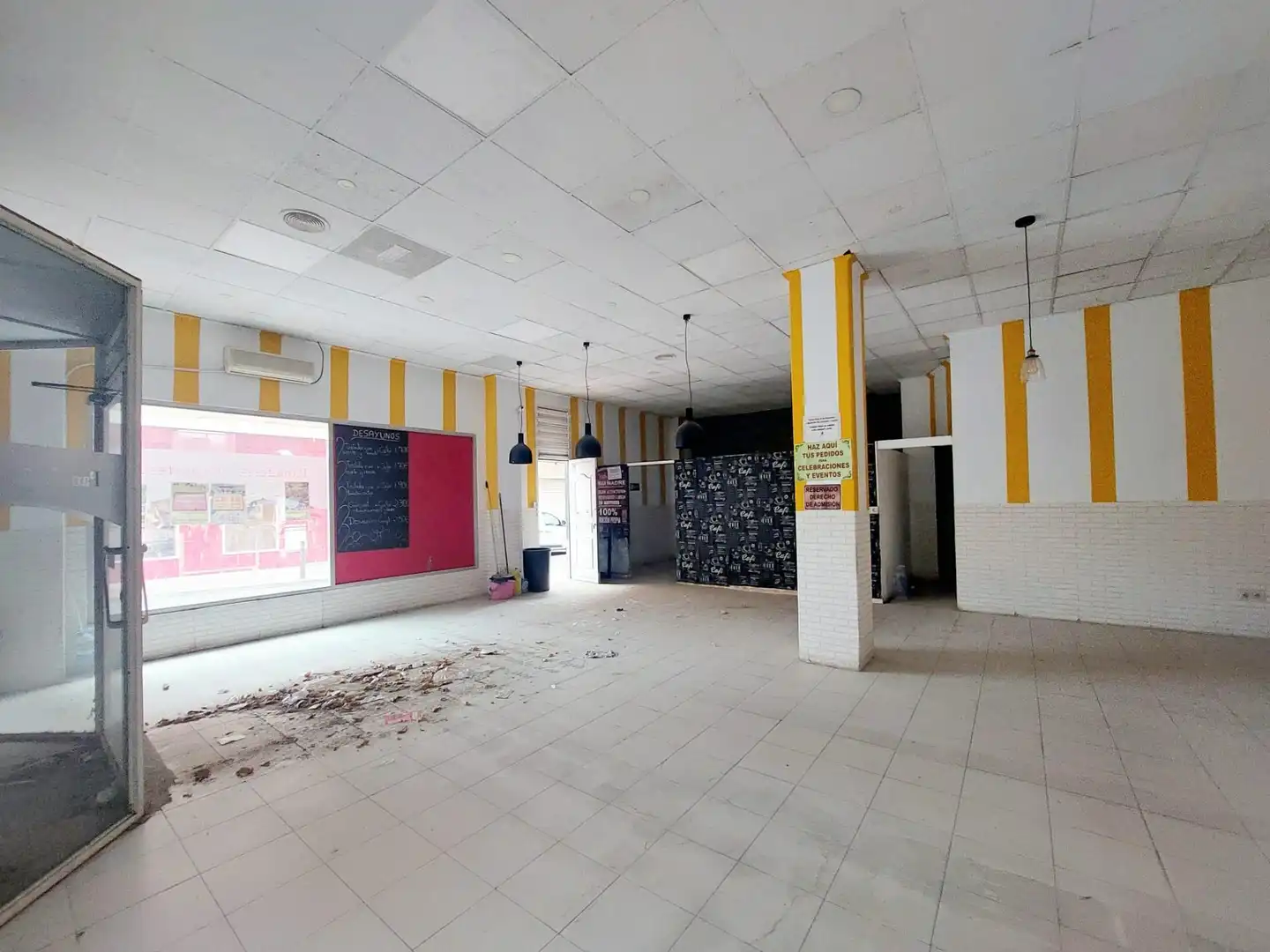Commercial properties for rent in Murcia  with Air Conditioner