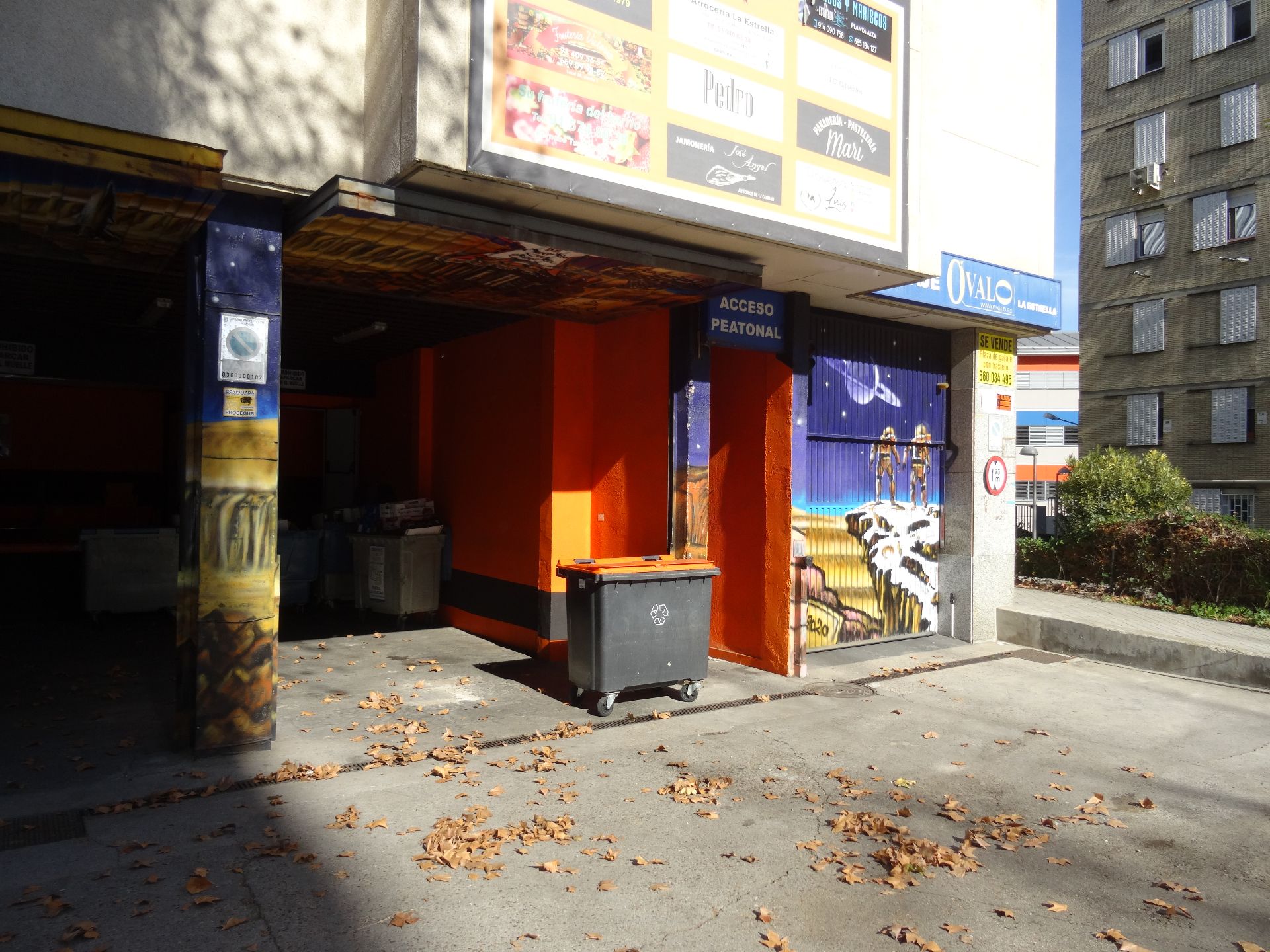 Exterior view of Garage for sale in  Madrid Capital