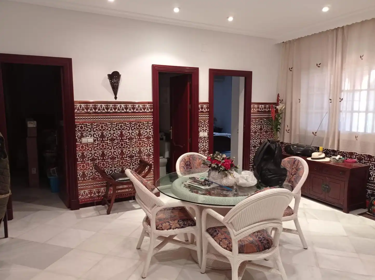 Comedor de Casa o chalet en venta en Chiclana de la Frontera con Aire acondicionado, Calefacción y Jardín privado
