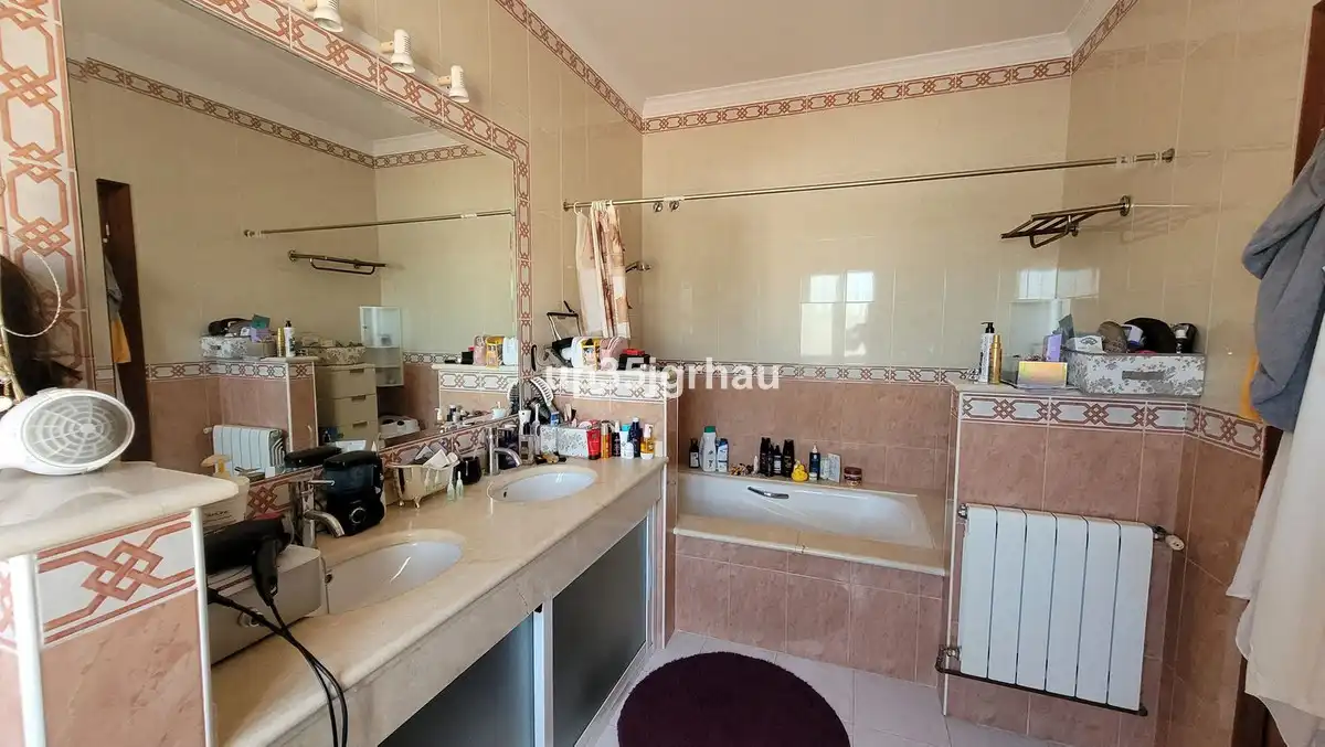 Villa mit Pool zum Verkauf in Avenida Benamara 15, imagen 8