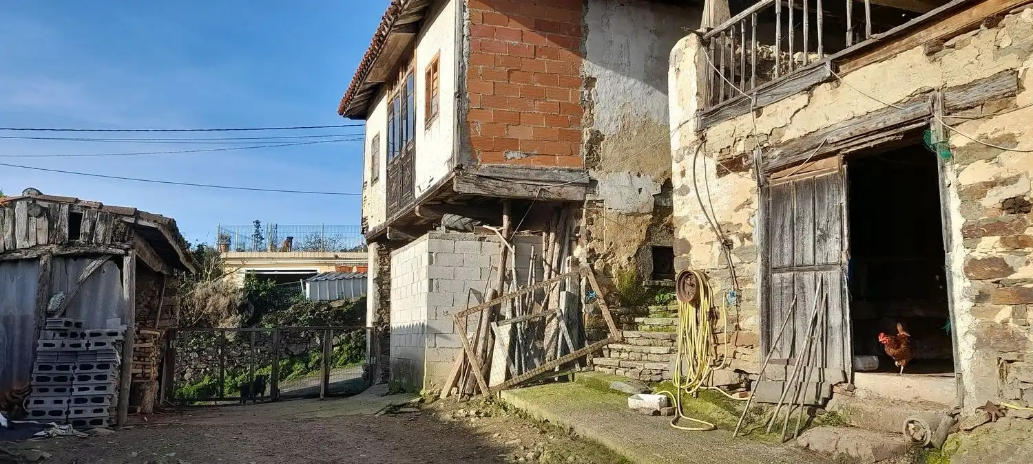 Vista exterior de Casa o chalet en venta en Valdés - Luarca con Terraza, Trastero y Piscina