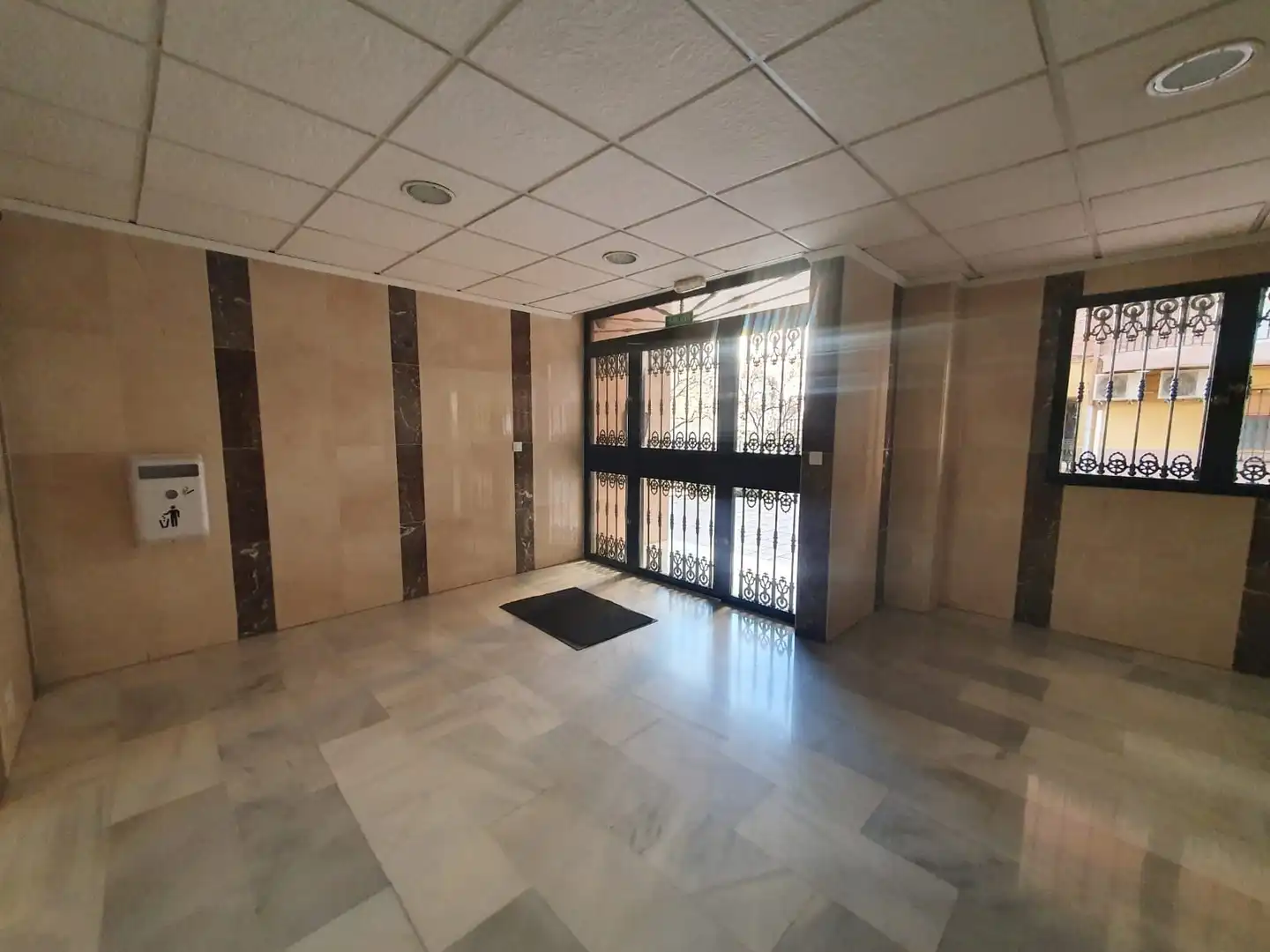 Piso en venta en Guadix con Terraza, Amueblado y Balcón