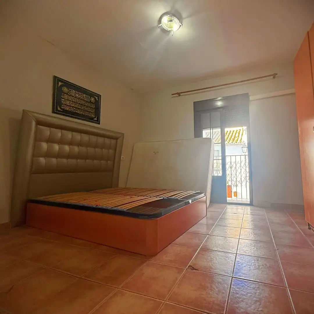 Habitación de Casa adosada en venta en Alameda