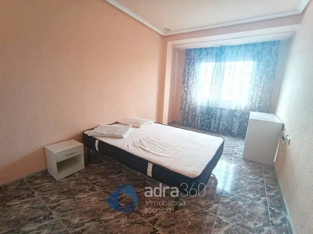 Schlafzimmer von Wohnung zur Miete in  Logroño mit Heizung, Terrasse und Möbliert