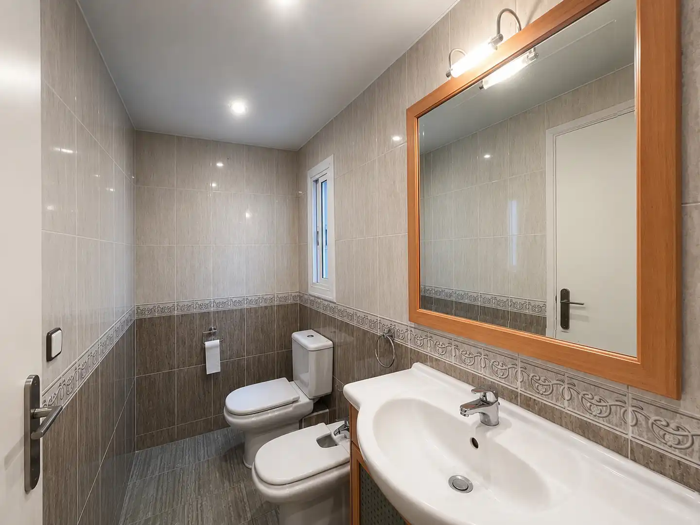 Baño de Piso en venta en Rubí con Calefacción, Terraza y Amueblado