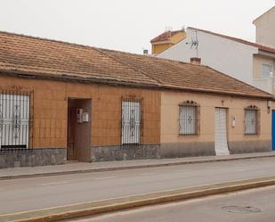 Vista exterior de Casa o xalet en venda en Cartagena amb Jardí privat, Traster i Moblat