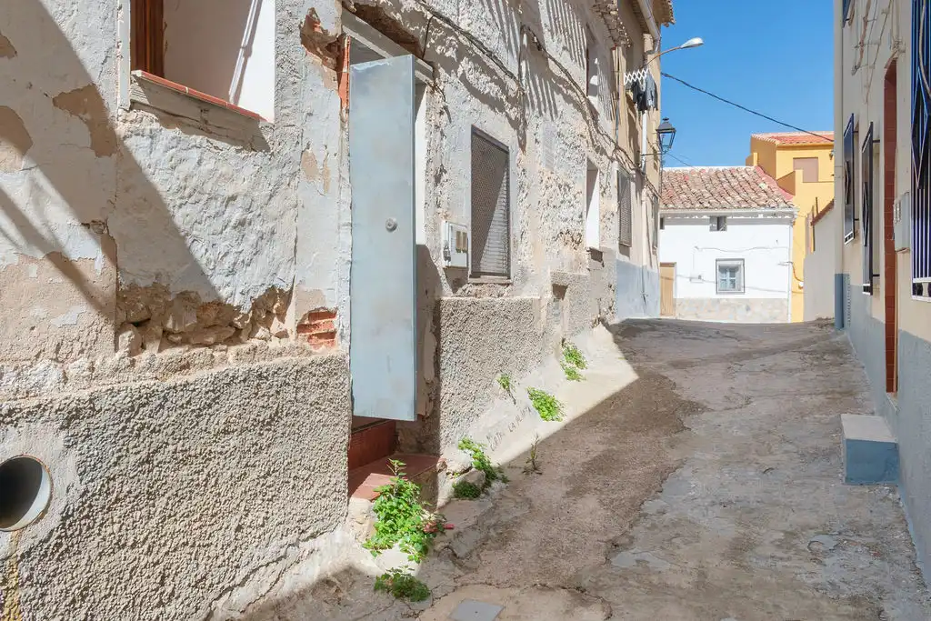 Einfamilien-Reihenhaus zum Verkauf in C/ Esperanza, Elche de la Sierra