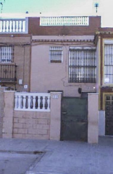 Vista exterior de Casa adosada en venda en  Sevilla Capital