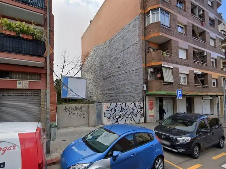 Vista exterior de Residencial en venta en Sabadell