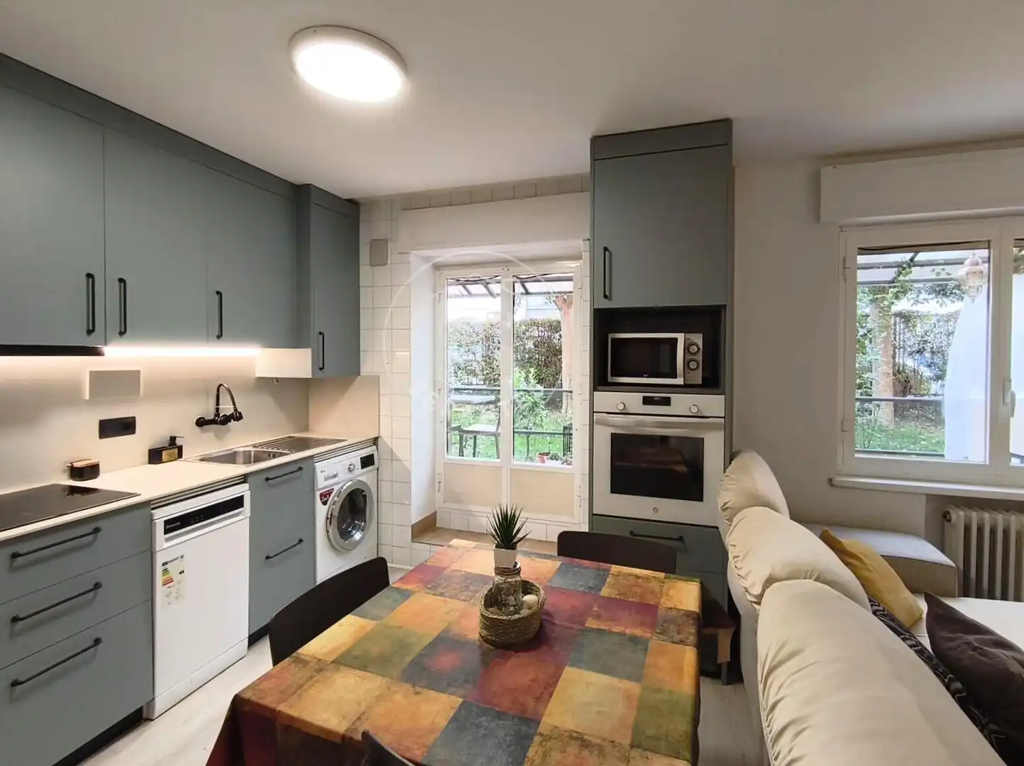 Flat for sale in Rochapea