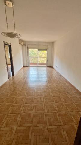 Piso en Venta en La Verneda i la Pau