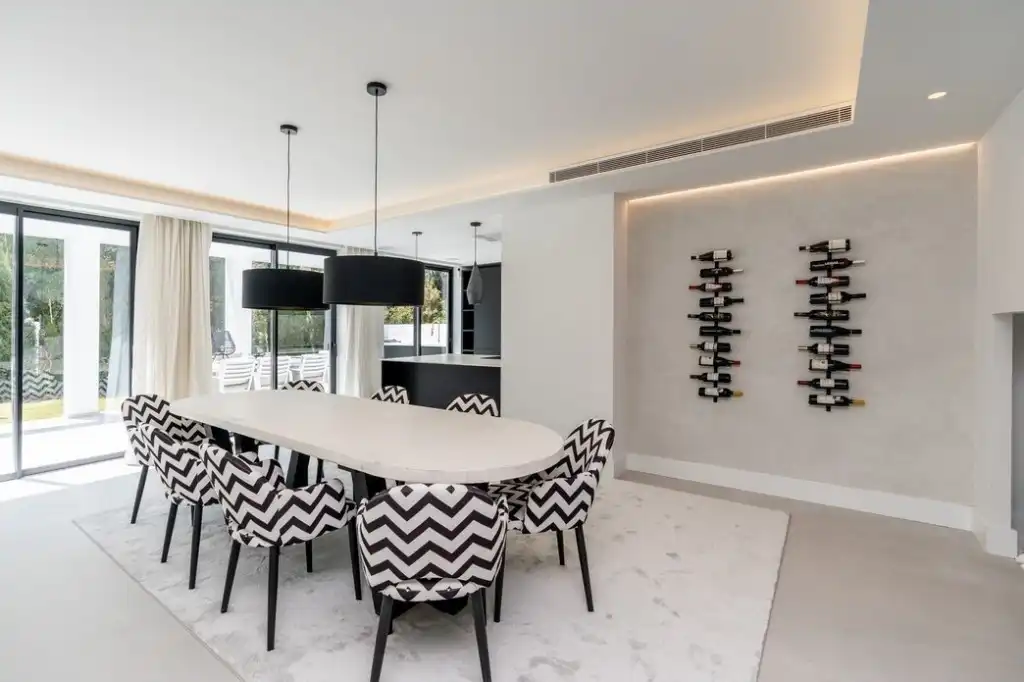 Chalet con piscina en venta en Nueva Andalucía, imagen 9