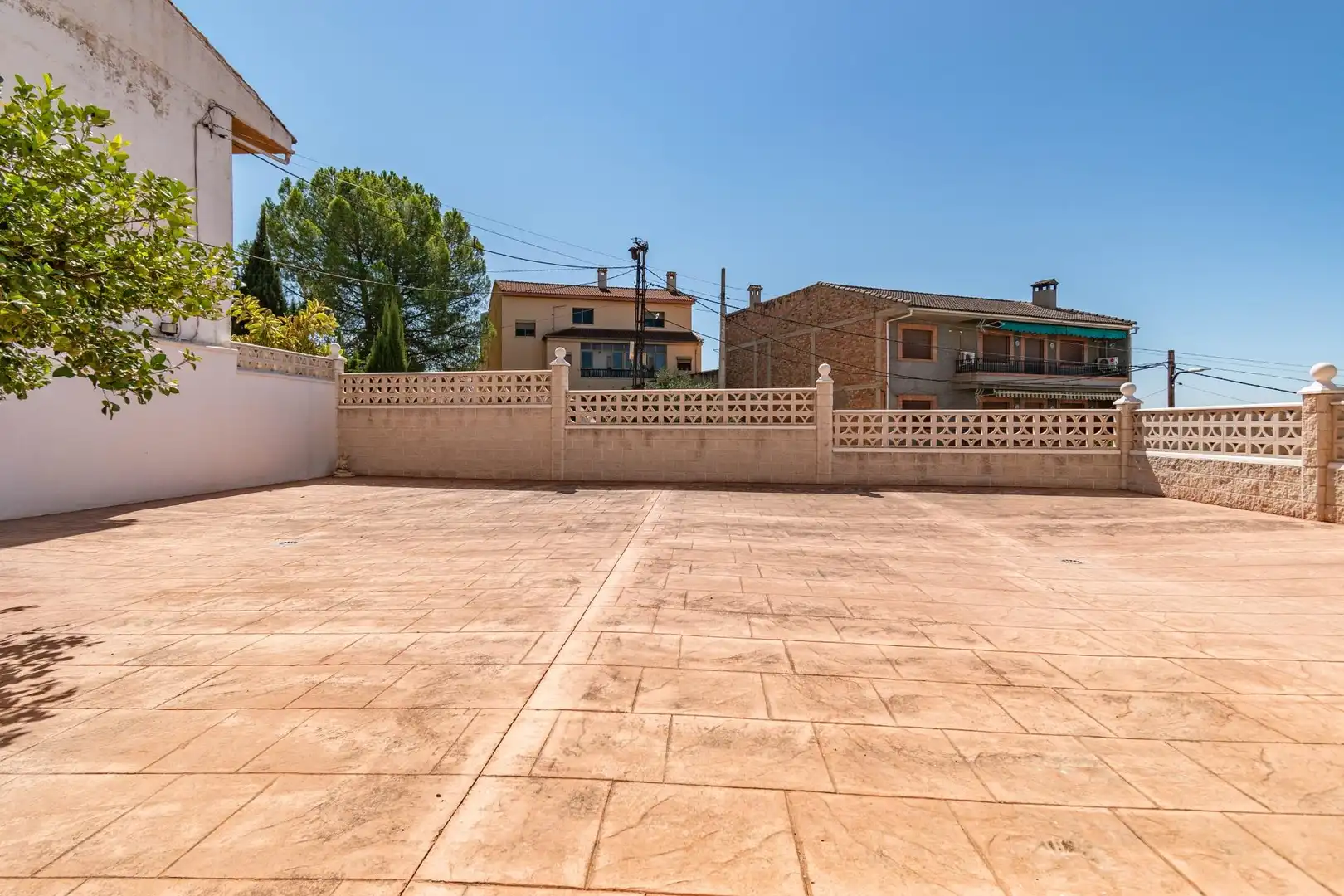 Exterior view of Detached homes for sale in Jun  with Terrace, Furnished and Alarm