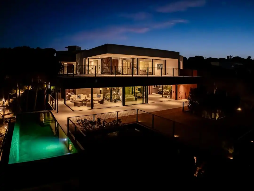 Vista exterior de Casa o chalet en venta en Cádiz con Jardín privado, Terraza y Piscina