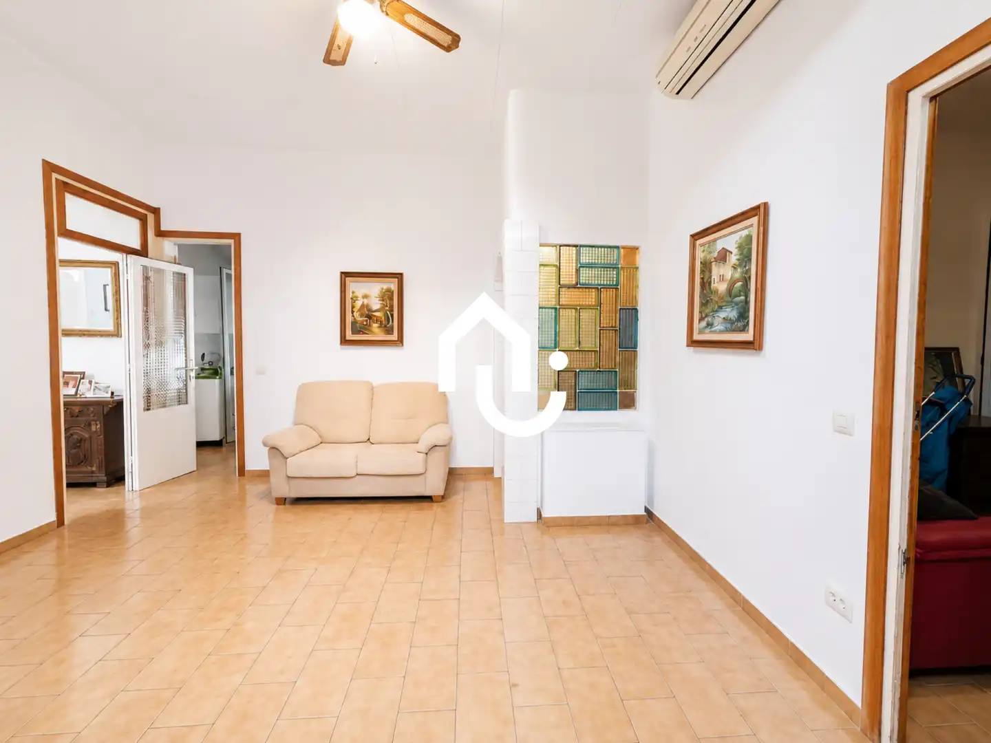 Living room of Ground floor for sale in Barcelona  with Storage room
