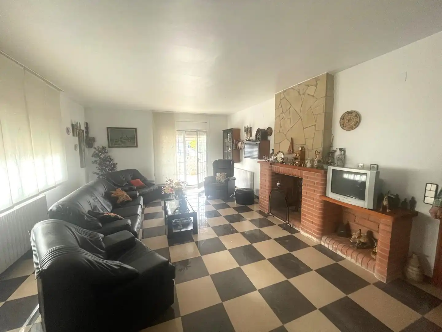 Sala d'estar de Casa o xalet en venda en Castellbisbal amb Terrassa i Piscina