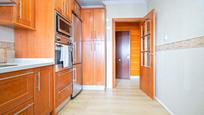 Kitchen of Flat for sale in  Sevilla Capital  with Air Conditioner, Heating and Community pool